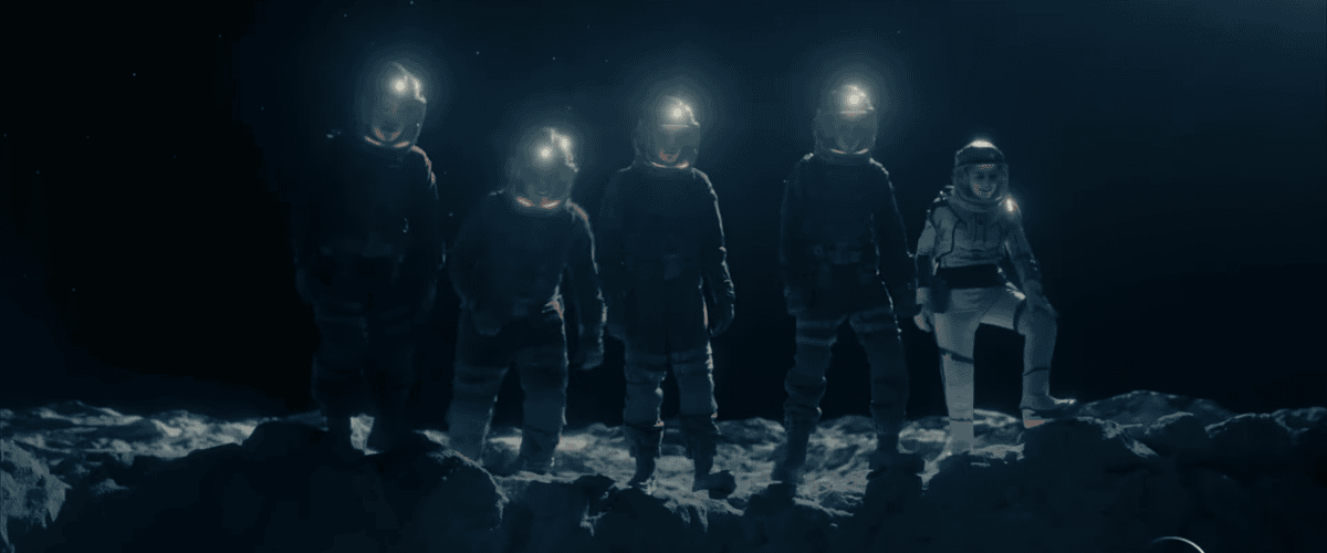 Crater trailer still