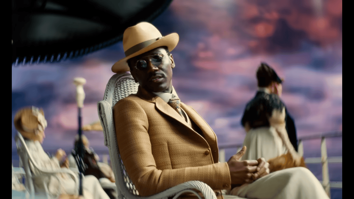 Poor Things trailer still